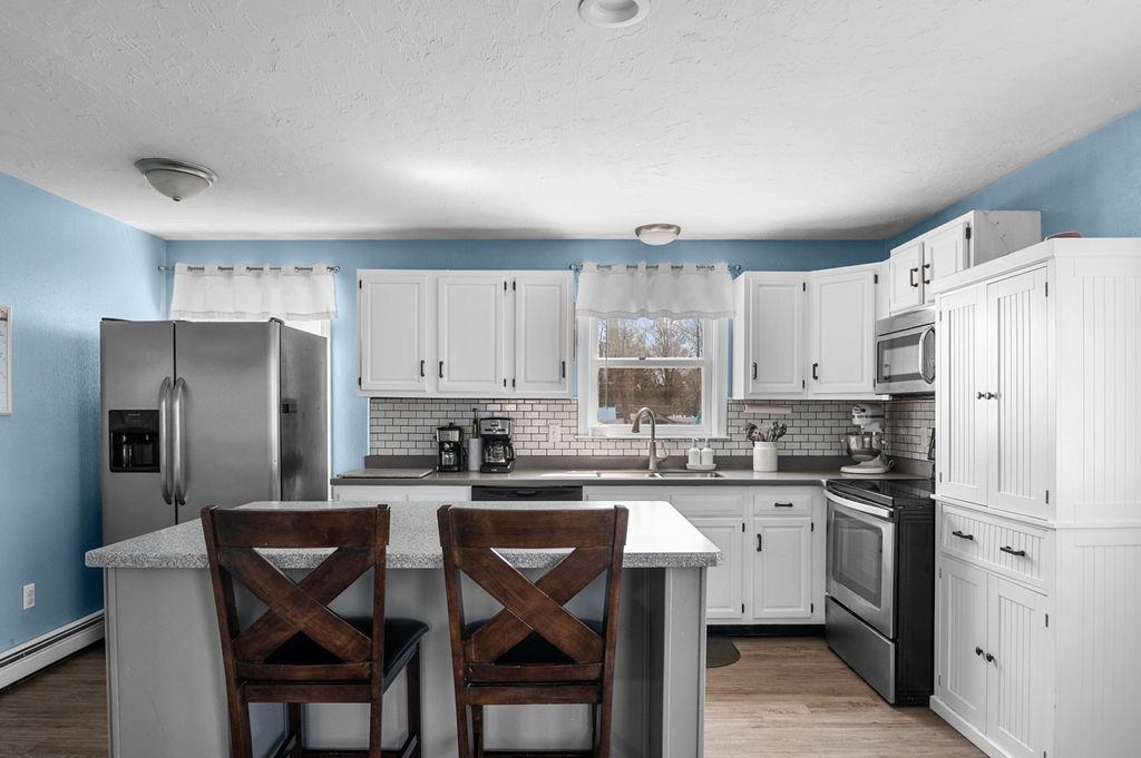 25 Clinton Street Concord, NH 03301 - Photo 5 of 42 Gallery Image 5