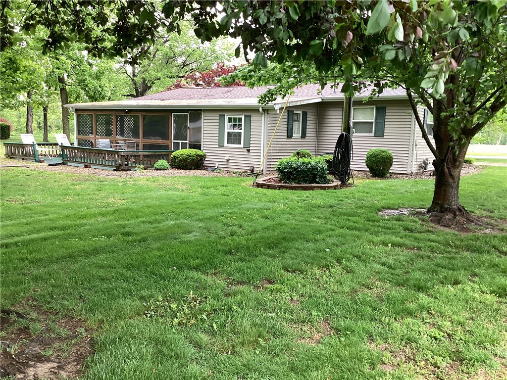 12137 North 1000th Road Effingham, IL 62401 - Photo 2 of 23