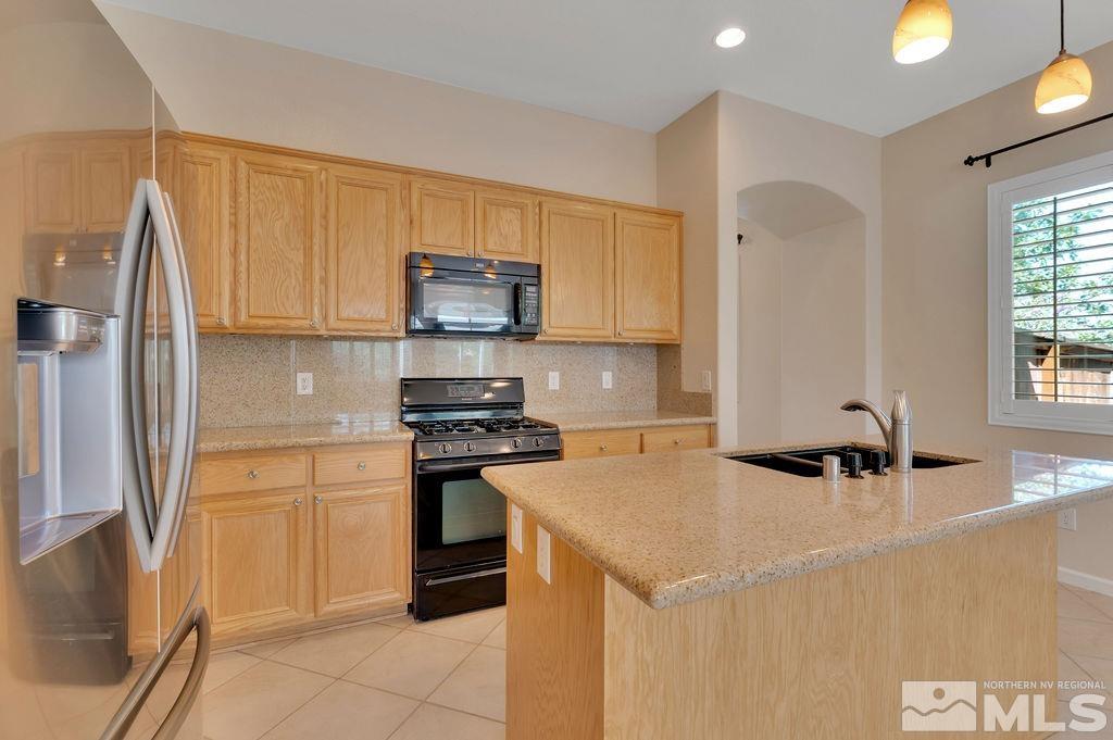 10558 French Meadows Way Reno, NV 89521 - Photo 8 of 37 Photo 8