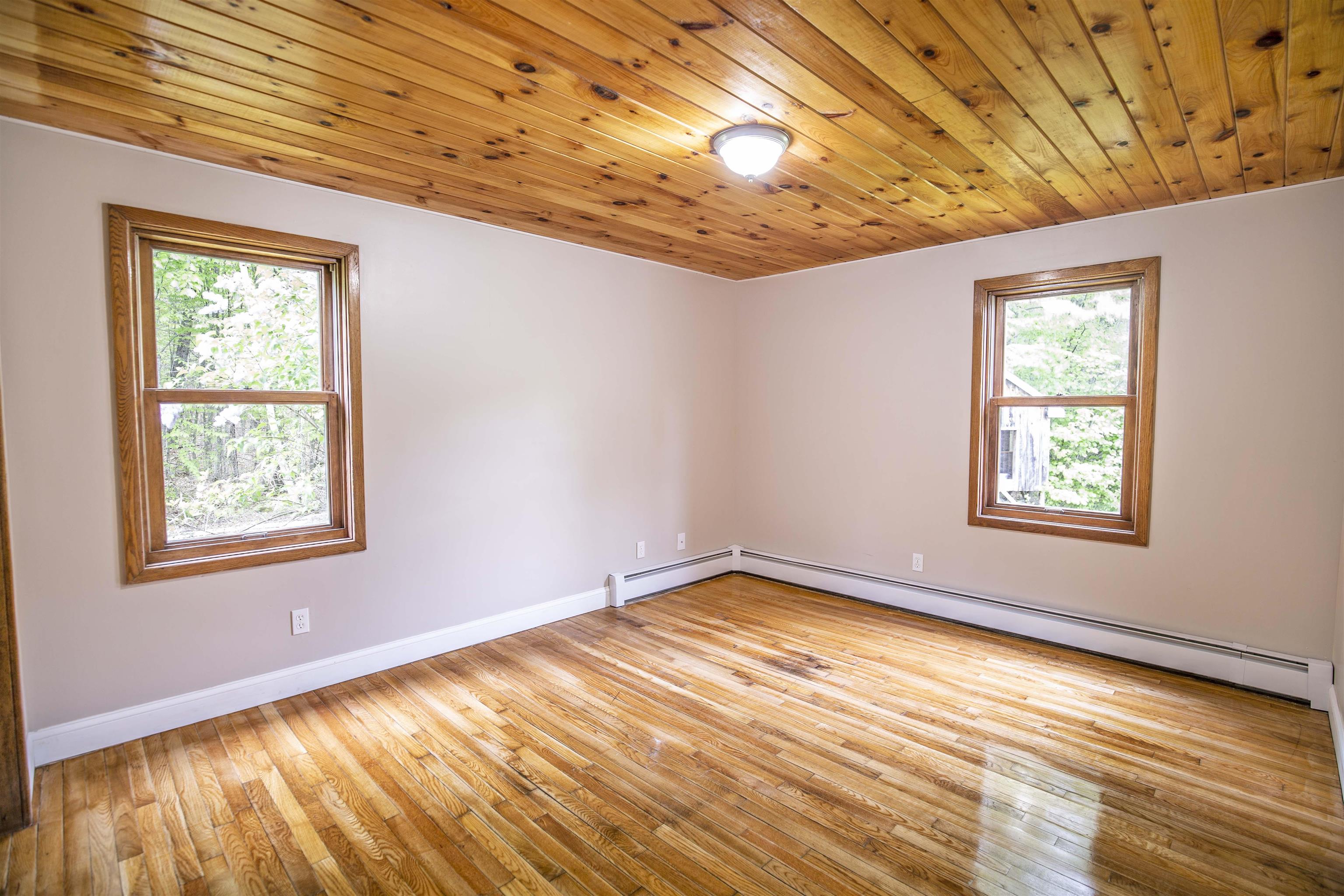126 Hackett Hill Road Hooksett, NH 03106 - Photo 18 of 33