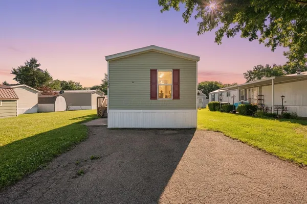 $75,000 | 102 Woodfield Place, Ashville, OH 43103
