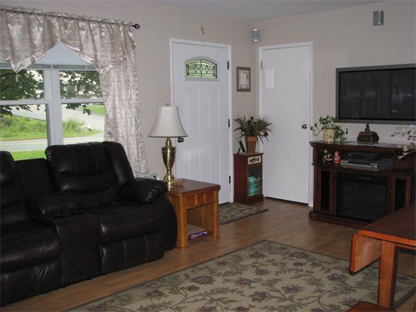 980 Providence Road Northbridge, MA 01588 - Photo 5 of 8 Gallery Image 5