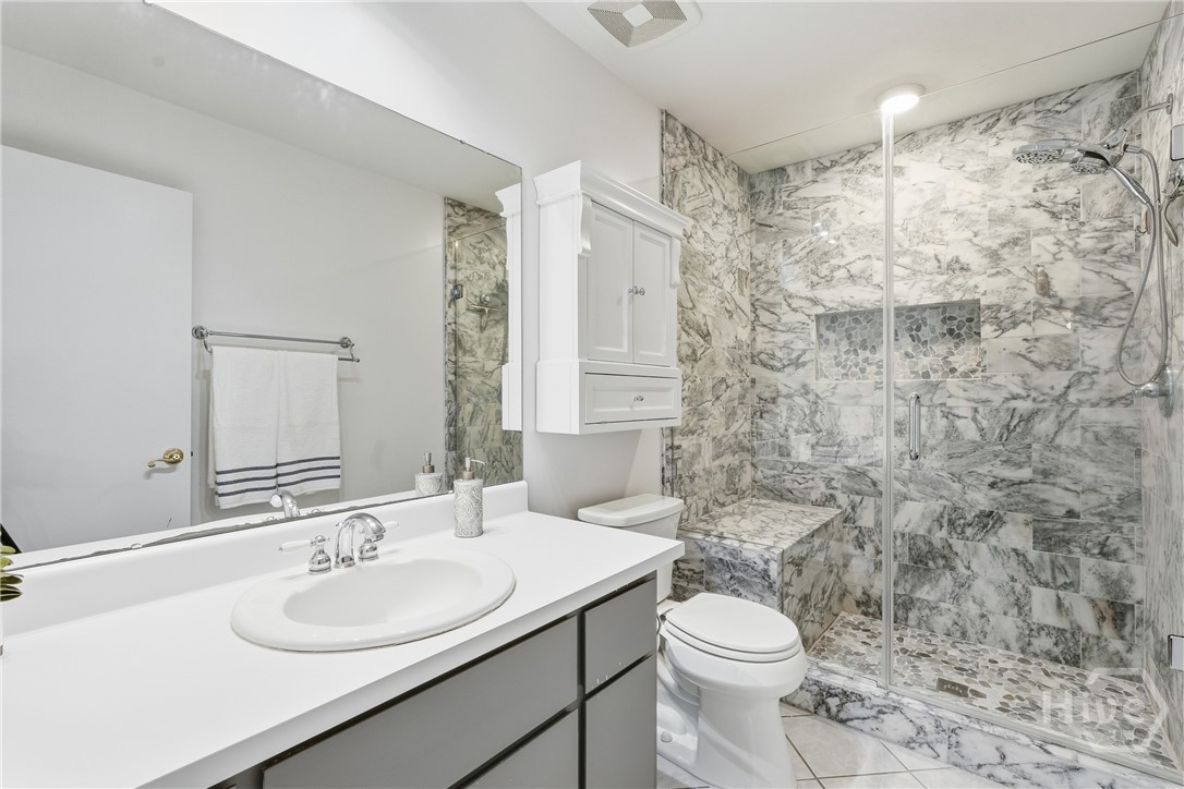 17 Cuttysark Road Savannah, GA 31410 - Photo 5 of 31 New owners shower