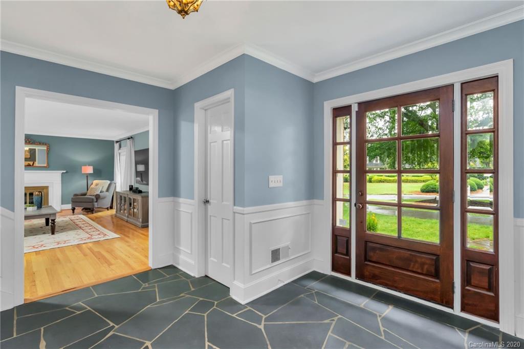 4835 Sentinel Post Road Charlotte, NC 28226 - Photo 4 of 37 Gallery Image 4