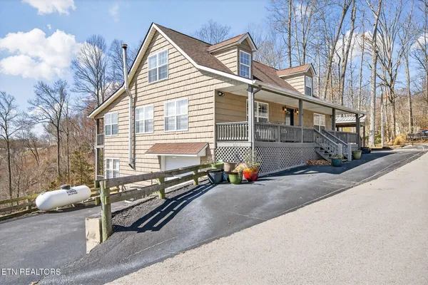 $575,000 | 1020 Eastridge Drive, Byrdstown, TN 38549