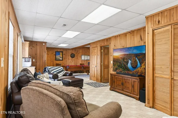 $575,000 | 1020 Eastridge Drive, Byrdstown, TN 38549