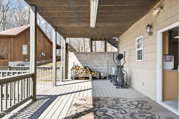 $575,000 | 1020 Eastridge Drive, Byrdstown, TN 38549