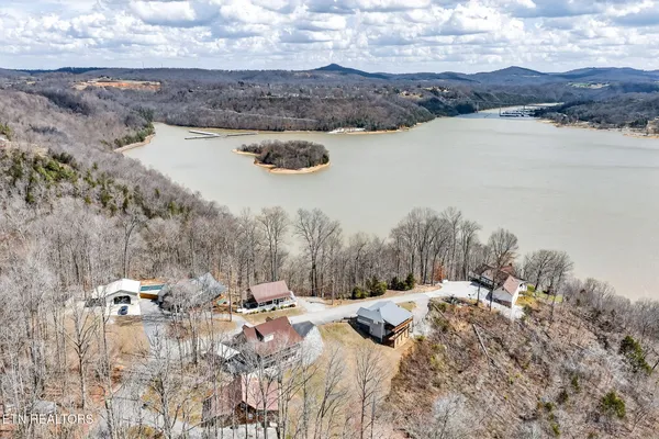 $575,000 | 1020 Eastridge Drive, Byrdstown, TN 38549
