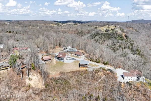 $575,000 | 1020 Eastridge Drive, Byrdstown, TN 38549