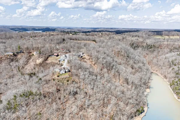 $575,000 | 1020 Eastridge Drive, Byrdstown, TN 38549