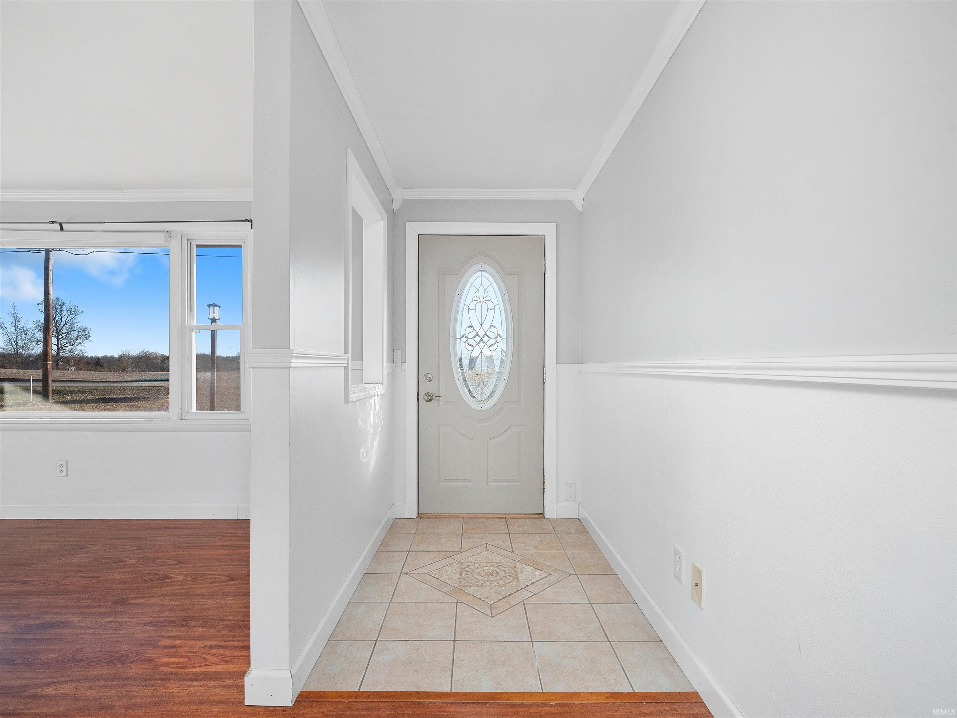 8025 Hosler Road Leo, IN 46765 - Photo 9 of 27 Gallery Image 9