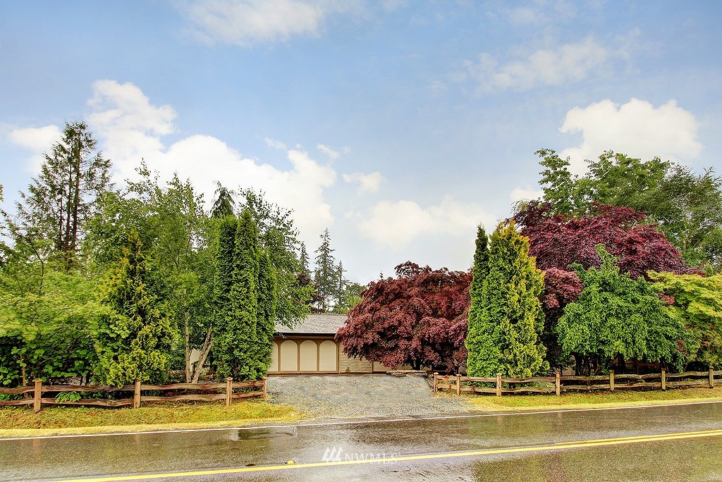 2810 Gibson Road Everett, WA 98204 - Photo 1 of 15