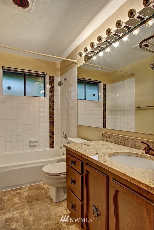 2810 Gibson Road Everett, WA 98204 - Photo 13 of 15
