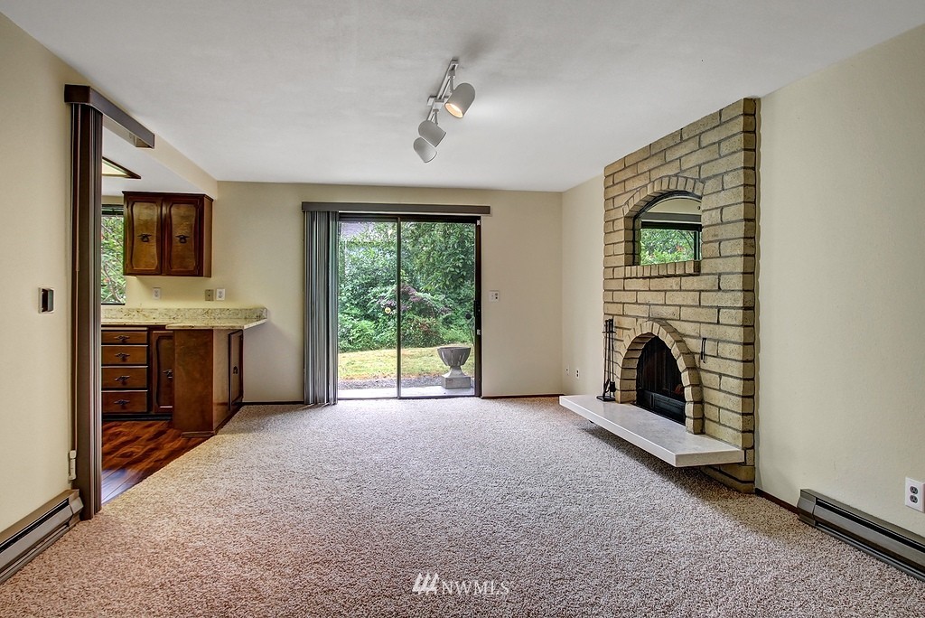 2810 Gibson Road Everett, WA 98204 - Photo 7 of 15