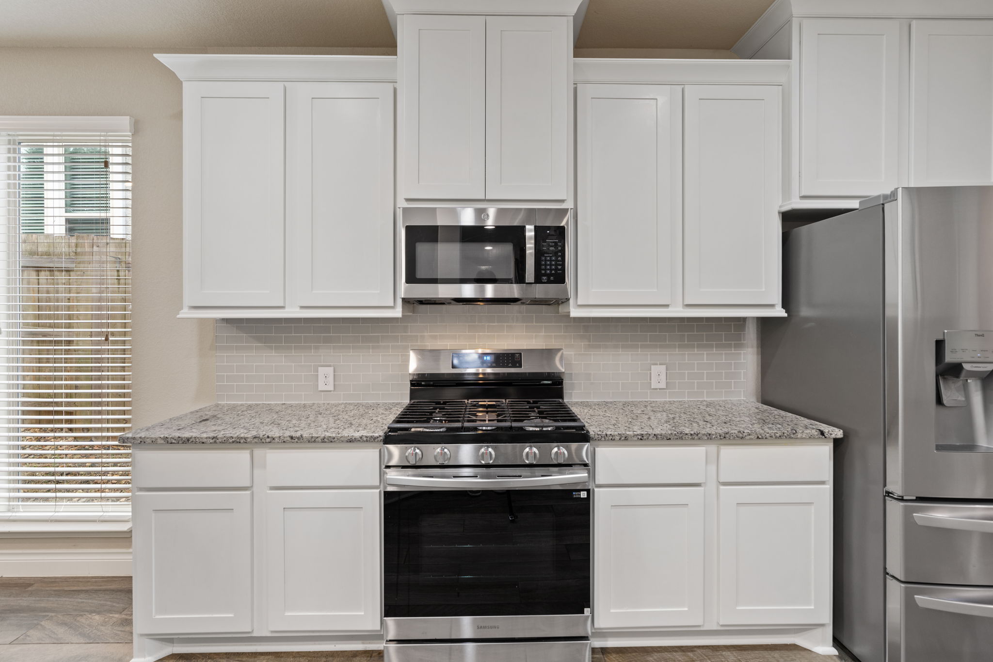 180 Santa Maria Street Georgetown, TX 78628 - Photo 14 of 38