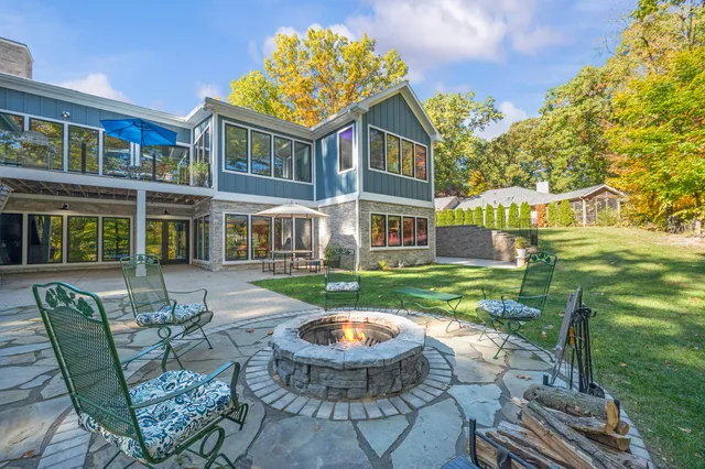 $1,799,000 | 2815 Washington Avenue, St. Joseph, MI 49085