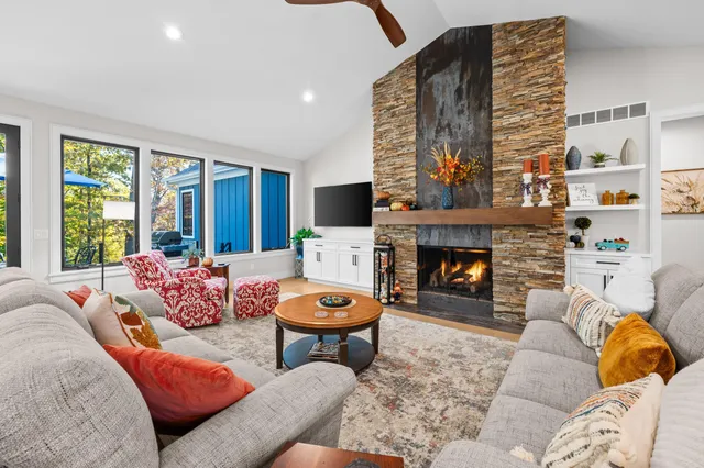 $1,799,000 | 2815 Washington Avenue, St. Joseph, MI 49085