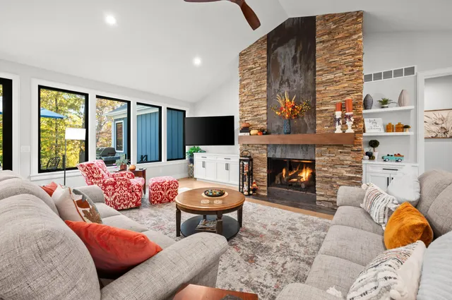 $1,799,000 | 2815 Washington Avenue, St. Joseph, MI 49085