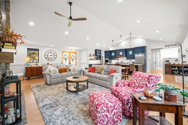 $1,799,000 | 2815 Washington Avenue, St. Joseph, MI 49085