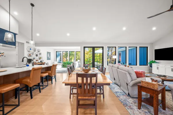 $1,799,000 | 2815 Washington Avenue, St. Joseph, MI 49085