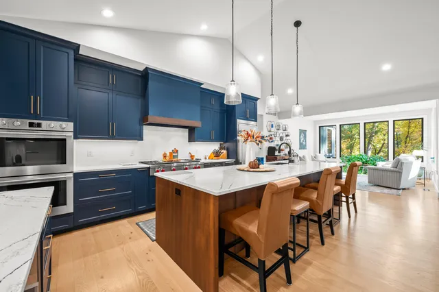 $1,799,000 | 2815 Washington Avenue, St. Joseph, MI 49085