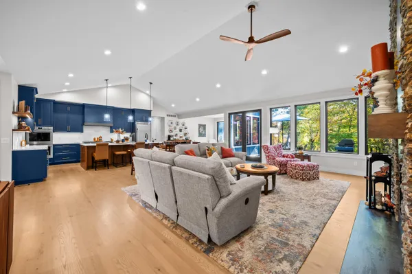 $1,799,000 | 2815 Washington Avenue, St. Joseph, MI 49085