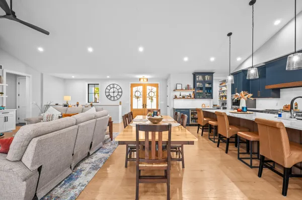 $1,799,000 | 2815 Washington Avenue, St. Joseph, MI 49085