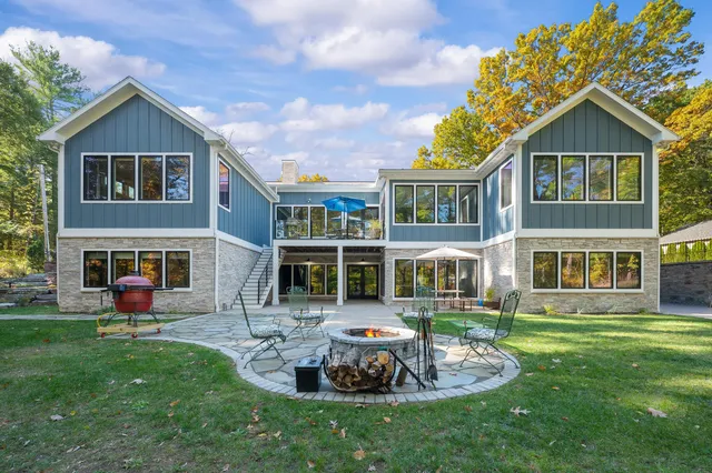 $1,799,000 | 2815 Washington Avenue, St. Joseph, MI 49085