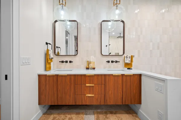 $1,799,000 | 2815 Washington Avenue, St. Joseph, MI 49085