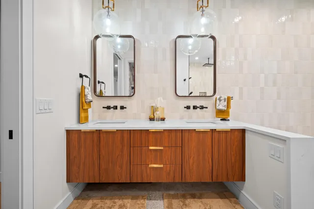 $1,799,000 | 2815 Washington Avenue, St. Joseph, MI 49085