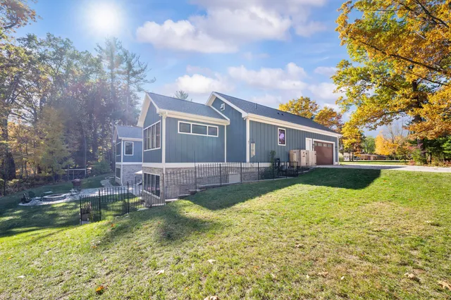 $1,799,000 | 2815 Washington Avenue, St. Joseph, MI 49085