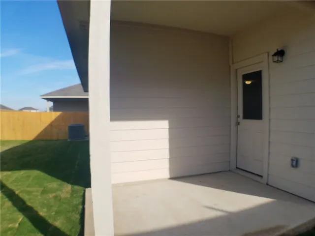 $1,775 | 15016 Harkness Pass, Austin, TX 78725