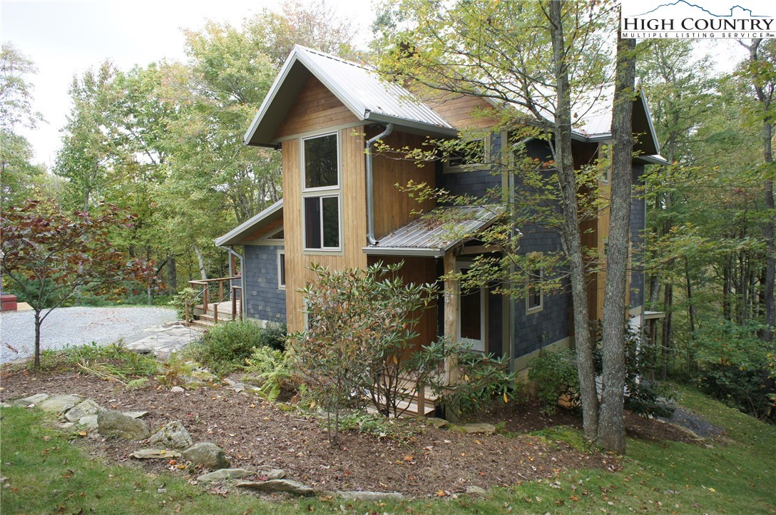 164 Red Rhododendron Road Boone, NC 28607 - Photo 3 of 44 Gallery Image 3