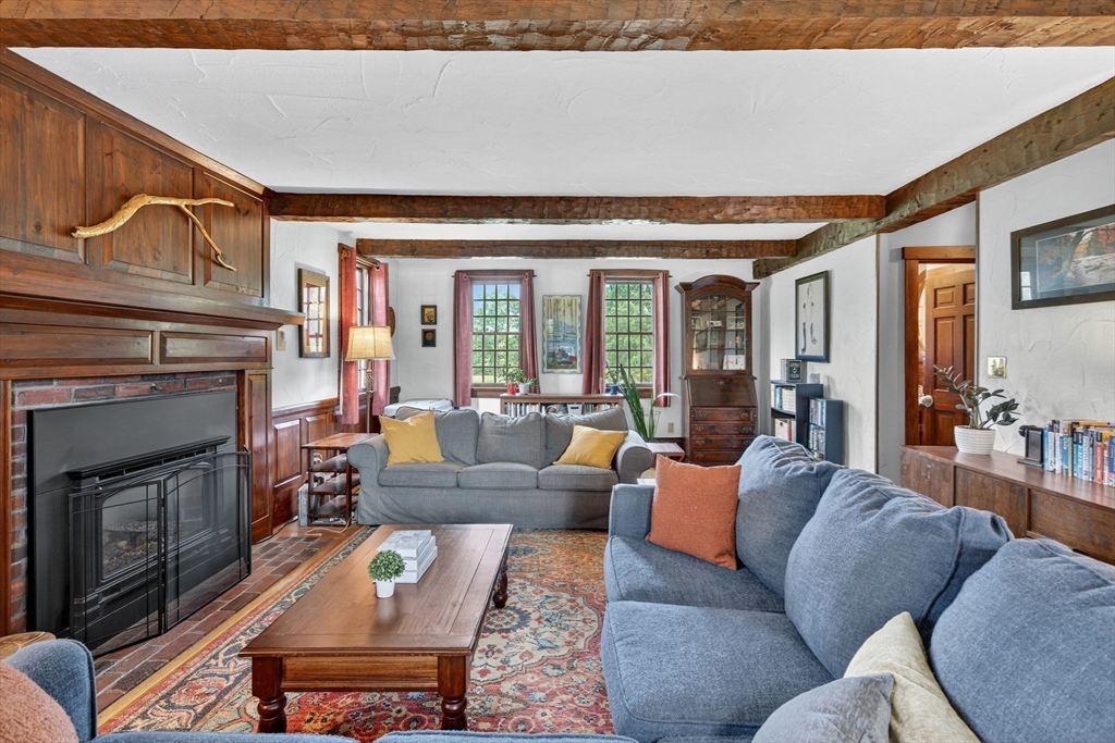 7 Hamlin Street Acushnet, MA 02743 - Photo 15 of 42