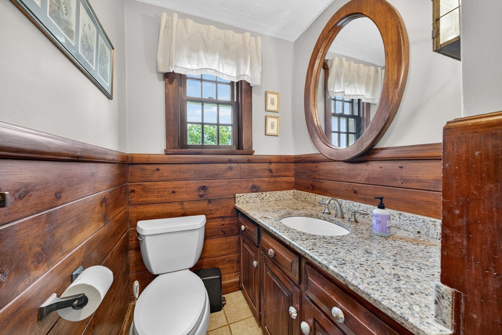 7 Hamlin Street Acushnet, MA 02743 - Photo 20 of 42