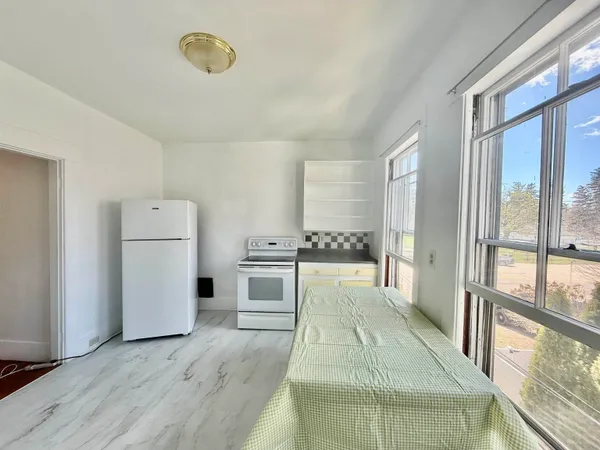 $2,400 | 30 Sargents Avenue, Unit C, Nashua, NH 03064