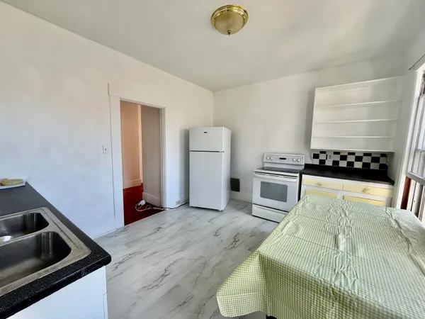 $2,400 | 30 Sargents Avenue, Unit C, Nashua, NH 03064