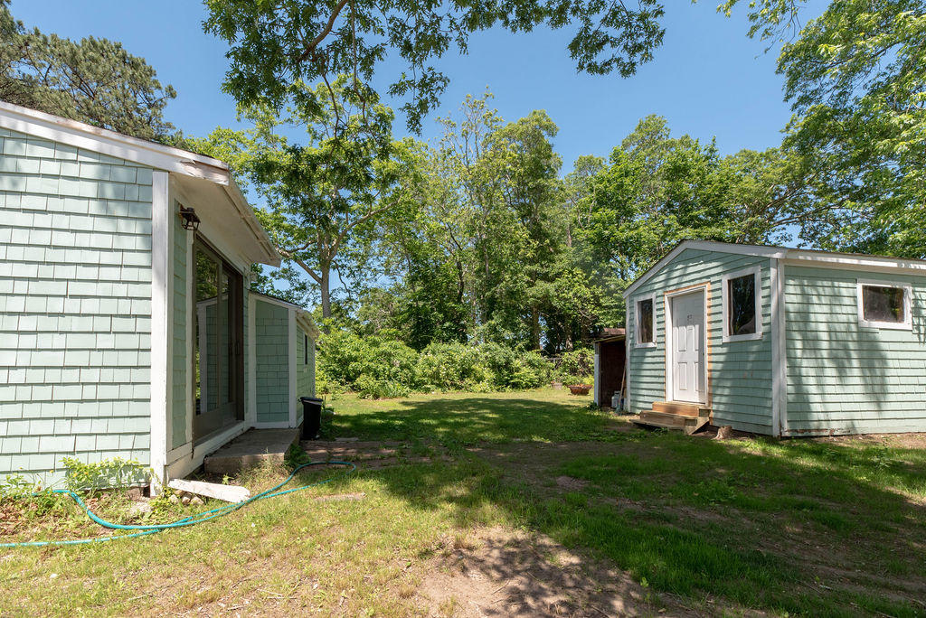 170 Hinckley Road Hyannis, MA 02601 - Photo 3 of 19 DSC_1941-HDR