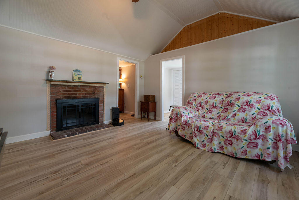 170 Hinckley Road Hyannis, MA 02601 - Photo 6 of 19 DSC_1950-HDR