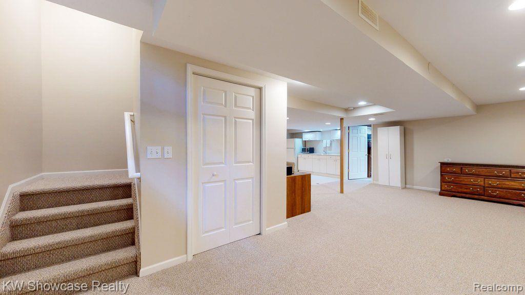 917 Rambling Drive Rochester Hills, MI 48307 - Photo 30 of 47
