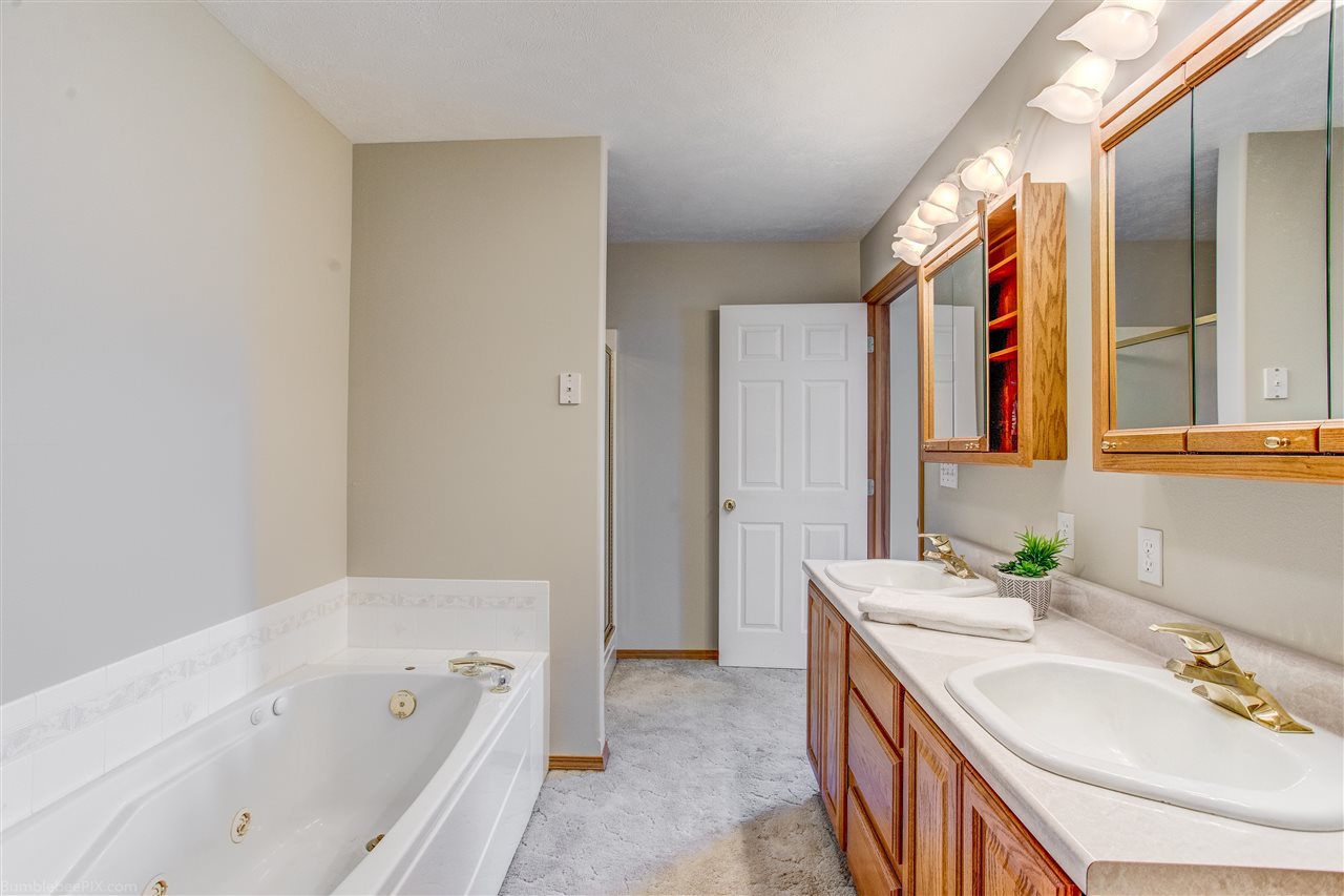 11209 East Kronquist Road Mead, WA 99021 - Photo 11 of 20