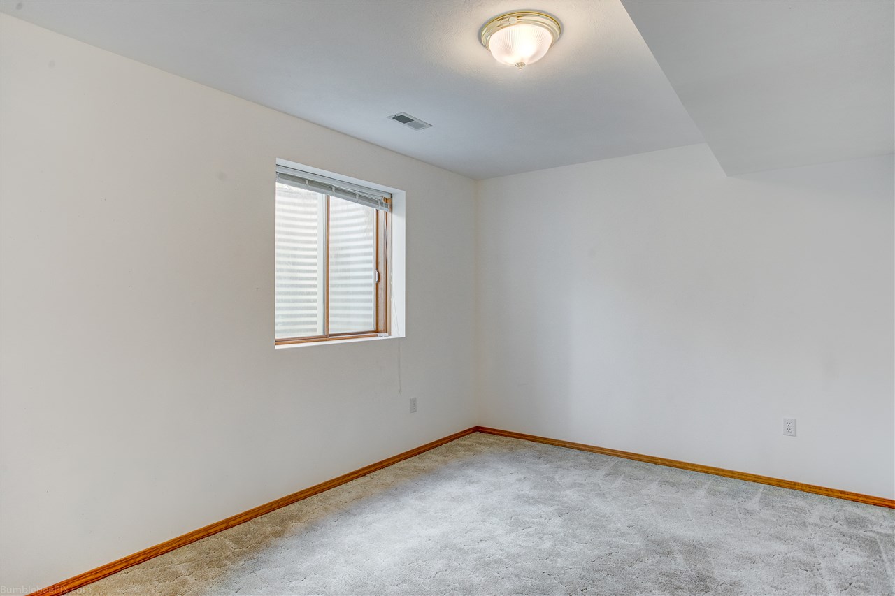 11209 East Kronquist Road Mead, WA 99021 - Photo 18 of 20