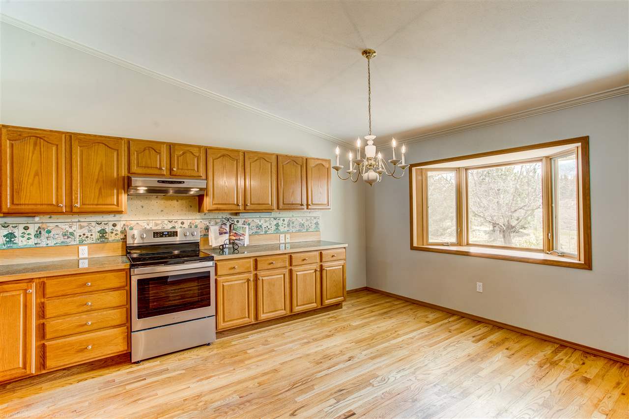 11209 East Kronquist Road Mead, WA 99021 - Photo 3 of 20