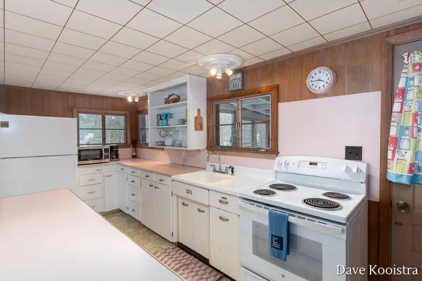 $779,900 | 10904 South Minising Court, Baldwin, MI 49304