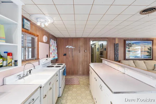 $779,900 | 10904 South Minising Court, Baldwin, MI 49304