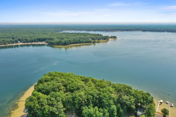 $779,900 | 10904 South Minising Court, Baldwin, MI 49304