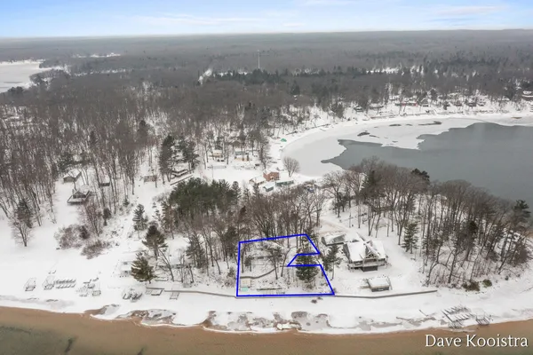 $779,900 | 10904 South Minising Court, Baldwin, MI 49304