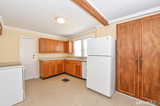 $2,975 | 6 Springdale Street, Milford, CT 06460