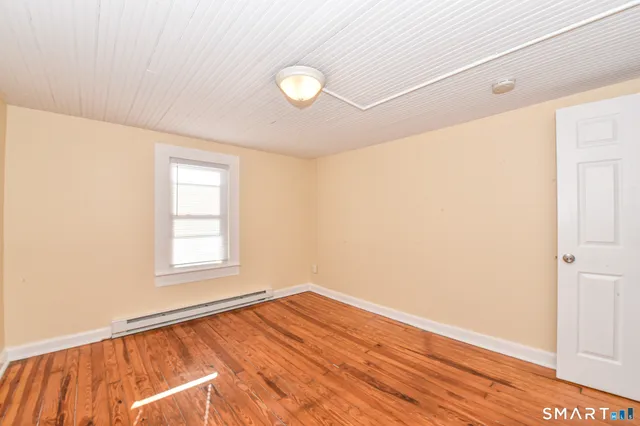 $2,975 | 6 Springdale Street, Milford, CT 06460