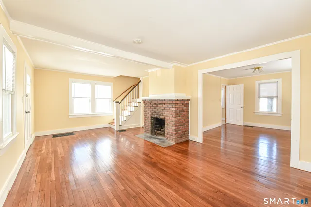 $2,975 | 6 Springdale Street, Milford, CT 06460